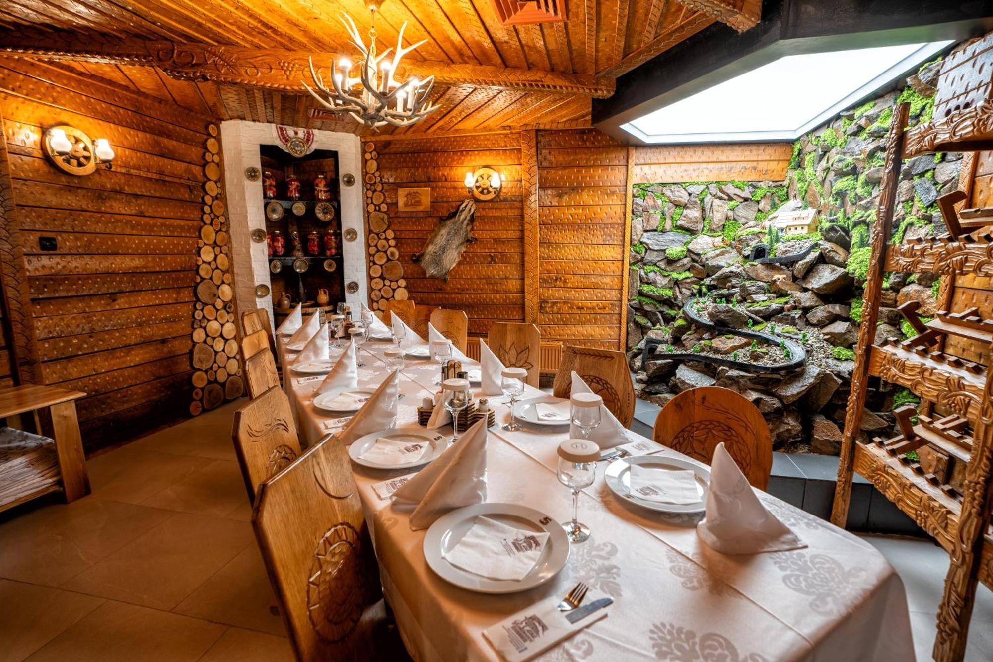 Complex Turistic Casa Romaneasca Călimăneşti Eksteriør bilde